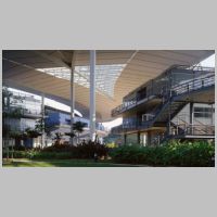 Norman Foster, Petronas University of Technology(2004), London, UK, photo on architecture-history.org.jpg